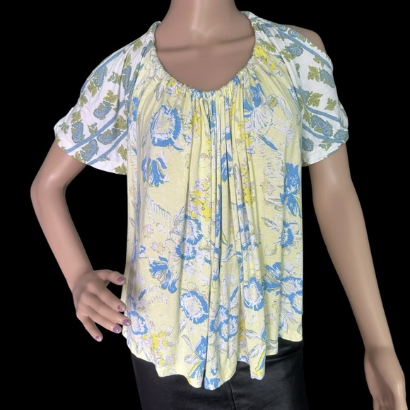 🌼 Free People Baja Babe Yellow Floral Cold Shoulder Flowy Top🌼 - Picture 2 of 12
